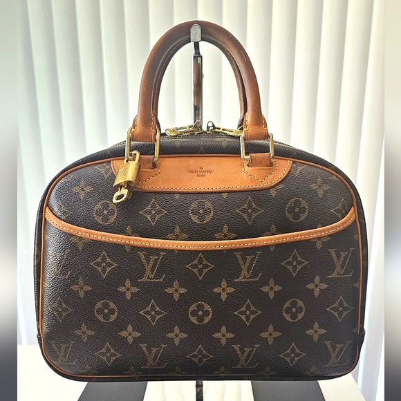 Authentic Louis Vuitton Monogram Trouville - Picture 1 of 16
